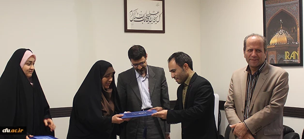 در معاونت دانشجویی دانشگاه انجام شد:

 تقدیر از برگزیدگان مسابقه کتابخوانی هفته بهداشت روان و روز کتابخوانی 5