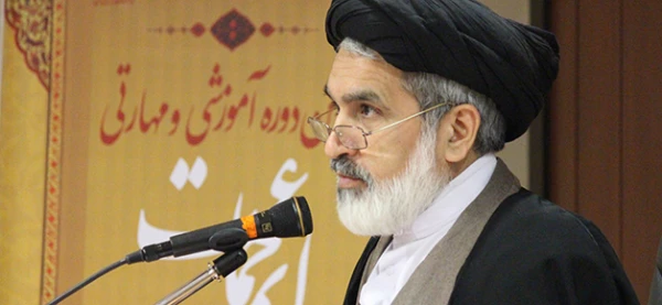 حجت الاسلام میراحمدی مسئول استانی دفاتر نهاد رهبر معظم انقلاب در دانشگاه های تهران:

محور همه فعالیت های دینی و اثر گذارترین کار فرهنگی نماز است 2