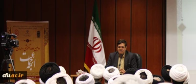 سرپرست دانشگاه عنوان کرد:

ائمه جماعت با سلاح دین و ارشاد، روح معنوی را به جامعه تزریق می کنند