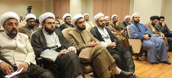 دکتر خنیفر درجلسه  با مسئولان نهاد نمایندگی مقام معظم رهبری: 

تربیت معلم قابل ترمیم است و باید به ریل اصلی خود بازگردد 2