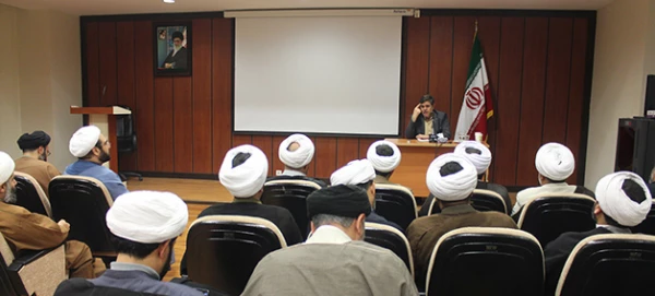 دکتر خنیفر درجلسه  با مسئولان نهاد نمایندگی مقام معظم رهبری: 

تربیت معلم قابل ترمیم است و باید به ریل اصلی خود بازگردد 4