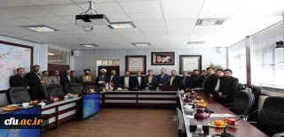 نماینده سازمان حراست کل کشور:
حراست ها نقش چراغ را دارند و برای مدیران تصمیم سازی می نمایند.