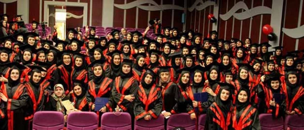 با حضور جمعی از مسئولان دانشگاه برگزار شد:

مراسم دانش آموختگی جمعی از دانشجویان پردیس نسیبه 2