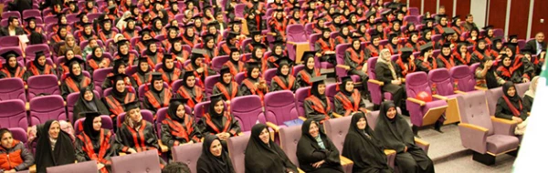 با حضور جمعی از مسئولان دانشگاه برگزار شد:

مراسم دانش آموختگی جمعی از دانشجویان پردیس نسیبه 5