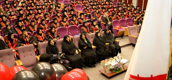 با حضور جمعی از مسئولان دانشگاه برگزار شد:

مراسم دانش آموختگی جمعی از دانشجویان پردیس نسیبه 6