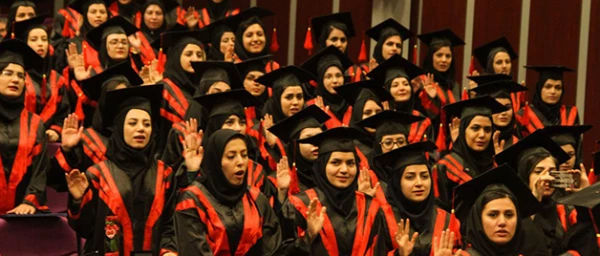 با حضور جمعی از مسئولان دانشگاه برگزار شد:

مراسم دانش آموختگی جمعی از دانشجویان پردیس نسیبه 8