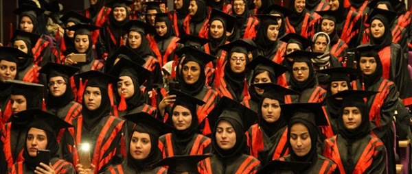 با حضور جمعی از مسئولان دانشگاه برگزار شد:

مراسم دانش آموختگی جمعی از دانشجویان پردیس نسیبه 12