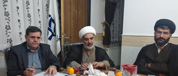 با حضور سرپرست دانشگاه فرهنگیان برگزار شد:

جلسه شورای مدیریت امور پردیس های استان قم 
 3