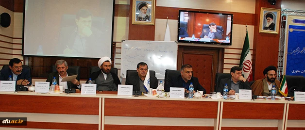 در هفدهمین اجلاس مدیران امور پردیس های دانشگاه فرهنگیان مطرح شد:

بیان مسائل پیش رو و اقدامات معاونت های دانشگاه، ارائه گزارشی از روند بررسی وضعیت و شرایط هیئت علمی تطبیقی 2