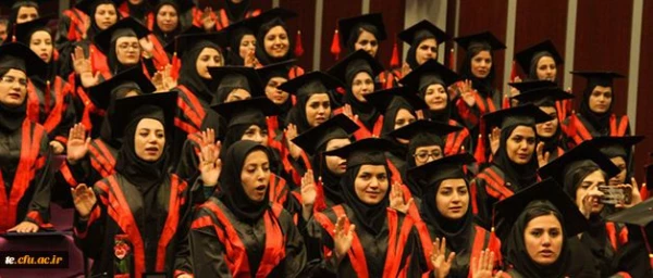 با حضور جمعی از مسئولان دانشگاه برگزار شد:
مراسم دانش آموختگی جمعی از دانشجویان پردیس نسیبه