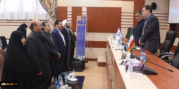 دکتر خنیفر عنوان کرد:
ارجحیت دانشگاه فرهنگیان آباد و موثر، بر دانشگاهی آرام