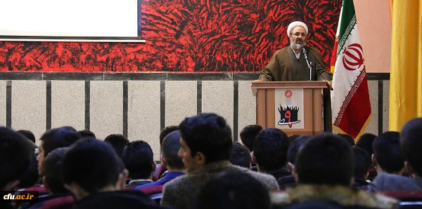 همایش روز بصیرت در پردیس علامه طباطبائی ارومیه:

نهم دی، نمایش شعور سیاسی و بصیرت خود، ولایت پذیری 8