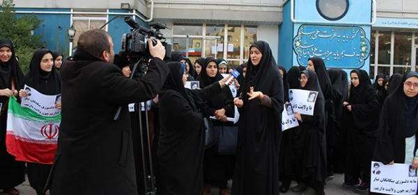 اعتراض دانشجومعلمان پردیس فاطمه الزهرا (س) تبریز بر علیه یاوه گویی های اخیر ترامپ و کشورهای بیگانه 4