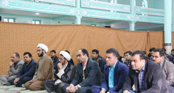 آیت الله ناصری، امام جمعه یزد، در جمع دانشجومعلمان پردیس شهیدان پاک نژاد:

حرفه معلمی ساختار انسانیت را معنا می بخشد
 6