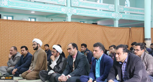 آیت الله ناصری، امام جمعه یزد، در جمع دانشجومعلمان پردیس شهیدان پاک نژاد:

حرفه معلمی ساختار انسانیت را معنا می بخشد
 6