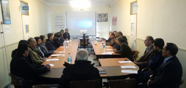 در مرکز آزادگان نیر برگزار شد:

جلسه هم اندیشی اساتید ، عوامل اجرائی، مدیران و معلمان مدارس مجری کارورزی 
 2