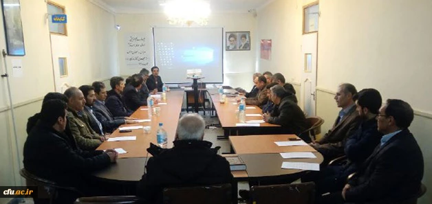 در مرکز آزادگان نیر برگزار شد:

جلسه هم اندیشی اساتید ، عوامل اجرائی، مدیران و معلمان مدارس مجری کارورزی 
 2