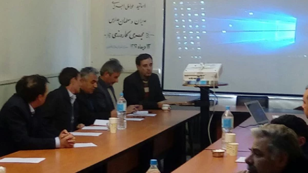 در مرکز آزادگان نیر برگزار شد:

جلسه هم اندیشی اساتید ، عوامل اجرائی، مدیران و معلمان مدارس مجری کارورزی 
 3