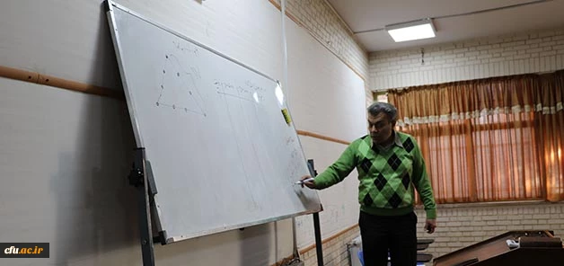 در مدارس وابسته به دانشگاه فرهنگیان استان قزوین برگزار شد:

سومین کارگاه توانمند سازی آموزگاران مقطع ابتدایی دوره اول درس ریاضیات 
 3