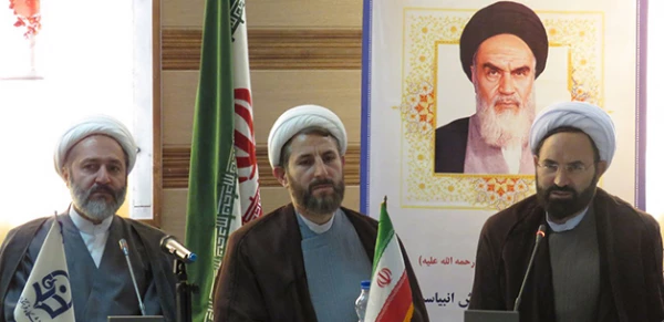 دکتر عبدی در مراسم تکریم و معرفی مسئول نهاد نمایندگی مقام معظم رهبری دانشگاه فرهنگیان اردبیل:

نهاد نمایندگی مقام معظم رهبری، بازوی پرتوان دانشگاه در زمینه تعلیم و تربیت آینده سازان کشور است
 3