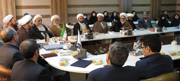 دکتر عبدی در مراسم تکریم و معرفی مسئول نهاد نمایندگی مقام معظم رهبری دانشگاه فرهنگیان اردبیل:

نهاد نمایندگی مقام معظم رهبری، بازوی پرتوان دانشگاه در زمینه تعلیم و تربیت آینده سازان کشور است
 4