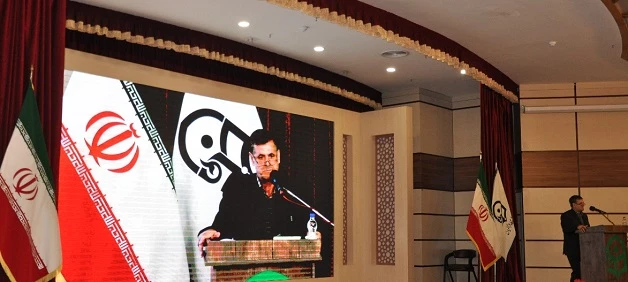 دکتر ساکی در مراسم افتتاحیه دومین جشنواره دانشجومعلمان پژوهشگر دانشگاه (پویش):

روحیه پژوهشی همان روحیه یادگیرندگی است 4