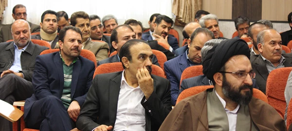 دکتر خنیفر در مراسم تکریم و معارفه معاونان دانشگاه:

کار  فرهنگی و آموزشی ماموریت و وظیفه اصلی معلمین، کاری بسیار سخت و حساس  است 3