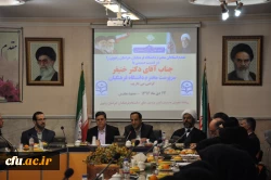 حضور دکتر خنیفر در جمع اساتید دانشگاه فرهنگیان خراسان رضوی:

 ورود به حرفه معلمی اتفاق نیست بلکه یک توفیق است 2