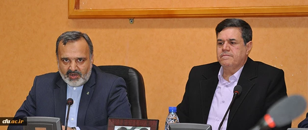 دکتر خنیفر در شورای عالی فرهنگیان استان خراسان رضوی:

بزرگترین ماموریت دانشگاه فرهنگیان برگرداندن  تربیت معلم ها بر روی ریل اصلی خود است 2