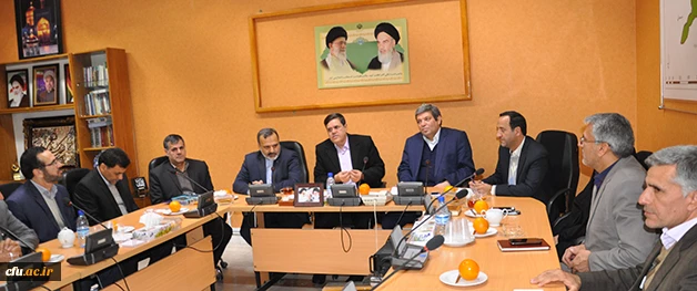 دکتر خنیفر در شورای عالی فرهنگیان استان خراسان رضوی:

بزرگترین ماموریت دانشگاه فرهنگیان برگرداندن  تربیت معلم ها بر روی ریل اصلی خود است 4