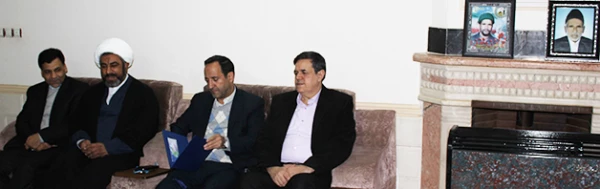 ملاقات با استاندار، حضور در شورای عالی فرهنگیان، تجلیل از پژوهشگران، دیدار با خانواده شهید و حضور در جمع اساتید، کارکنان و دانشجومعلمان

از برنامه های اولین سفر استانی سرپرست دانشگاه فرهنگیان 5