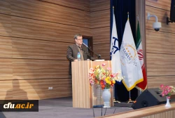 دکتر ساکی در ائین اختتامیه 3