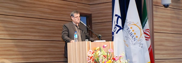 دکتر ساکی در آئین اختتامیه جشنواره پویش و تجلیل از پژوهشگران برتر تاکید کرد:

برای دسترسی به جامعه دانایی محور باید تربیت معلم پژوهش محور باشد 2