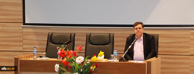 سرپرست دانشگاه فرهنگیان در آئین اختتامیه دومین جشنواره دانشجومعلمان پژوهشگر:

دوران طلایی بشر دوران حرکت به سمت پژوهش است، باید با جرات در عرصه های بکر و کار نشده ورود پیدا کنیم 3