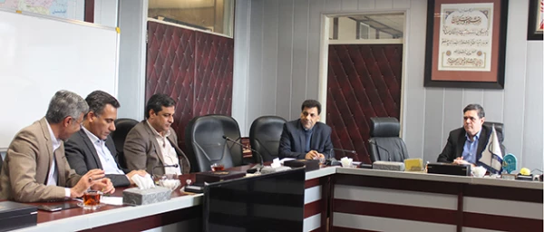 با حضور دکتر خنیفر و نمایندگان مدیریت آموزش و پرورش خوزستان انجام شد:

بررسی مسائل تربیت معلم در استان خوزستان 2