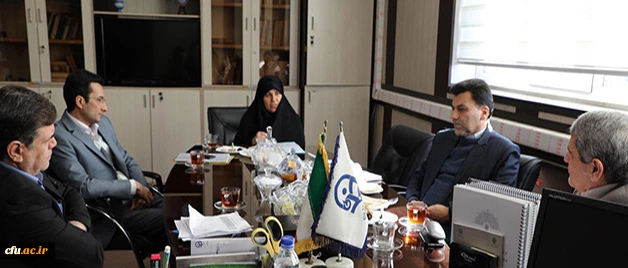 در نشست سرپرست دانشگاه فرهنگیان و  معاون تربیت بدنی و تندرستی وزارت آموزش و پرورش مطرح شد:

تدوین تفاهم نامه همکاری برای توسعه فعالیت های ورزشی دانشجویان و دانش آموزان 2