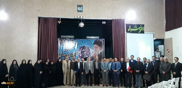 مدیر کل دفتر تالیف وزارت آموزش و پرورش در جمع اساتید دانشگاه فرهنگیان استان تهران:

ارتباط بین علم و آموزش، نقش پویای دانشگاه فرهنگیان است
 3