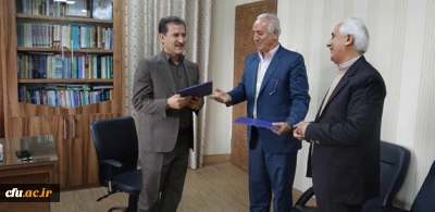 با حضور مدیر امور پردیس های دانشگاه فرهنگیان کردستان صورت گرفت:

امضای تفاهم نامه مدارس وابسته به دانشگاه فرهنگیان استان کردستان