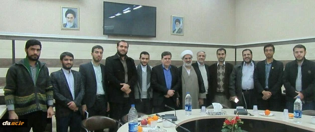نشست صمیمی سرپرست دانشگاه فرهنگیان با اعضای بسیج دانشجویی پردیس آیت الله طالقانی(ره) قم 5