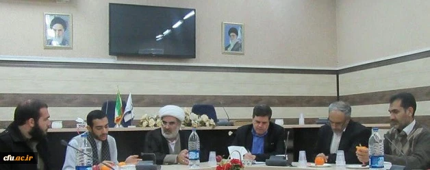 نشست صمیمی سرپرست دانشگاه فرهنگیان با اعضای بسیج دانشجویی پردیس آیت الله طالقانی(ره) قم 7