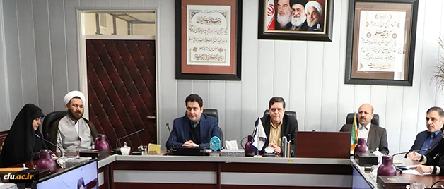 دکتر خنیفر در مراسم معارفه معاون آموزشی و تحصیلات تکمیلی:

آموزش، پاشنه آشیل دانشگاه است و قدرت از قلم و آموزش خارج می شود 2