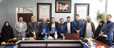 با حضور  دکتر خنیفر و دکتر صالحی عمران:

تفاهم نامه همکاری آموزشی، فرهنگی پژوهشی دانشگاه فرهنگیان و دانشگاه فنی و حرفه ای امضاء شد