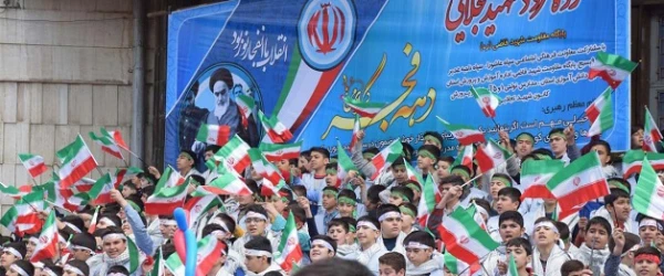 همزمان با حضور مردم همیشه در صحنه ایران اسلامی:

حضور مدیریت،اساتید،کارکنان و دانشجو معلمان در راهپیمایی یوم الله 22 بهمن
 4