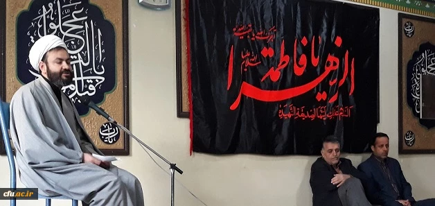 به همت دفتر نهاد نمایندگی مقام معظم رهبری در دانشگاه فرهنگیان آذربایجان غربی برگزار شد:

برگزاری سلسله جلسات اخلاق اداری  در پردیس شهید رجایی ارومیه
 4