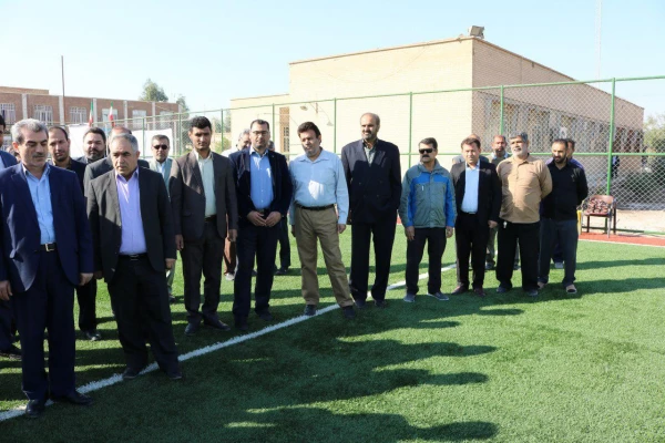 در پردیس حضرت رسول اکرم (ص) استان خوزستان  با حضور مسئولین دانشگاه:

مراسم افتتاح زمین چمن فوتسال برگزار شد
