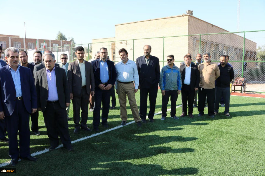 در پردیس حضرت رسول اکرم (ص) استان خوزستان  با حضور مسئولین دانشگاه:

مراسم افتتاح زمین چمن فوتسال برگزار شد