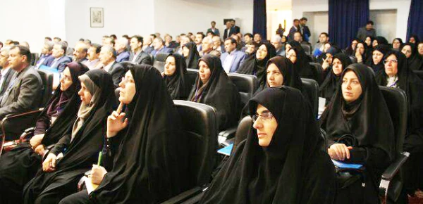 دکتر خنیفر در هجدهمین اجلاس مدیران و سرپرستان عنوان کرد:

 نظام آموزشی قوی آینده نگر است 2