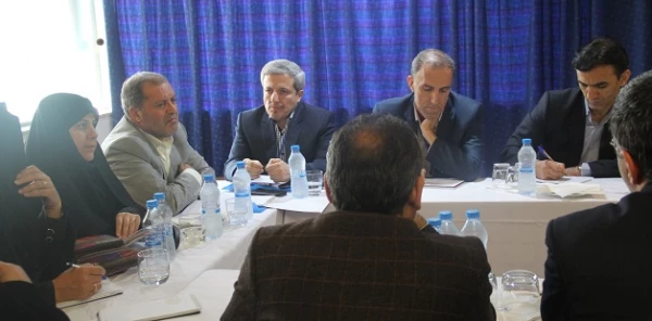 در هجدهمین اجلاس سرپرستان مدیریت، پردیس ها و مراکز:

تشکیل کارگروه های تخصصی معاونت های مختلف و دیدار با دانشجویان پردیس های بندر عباس 5