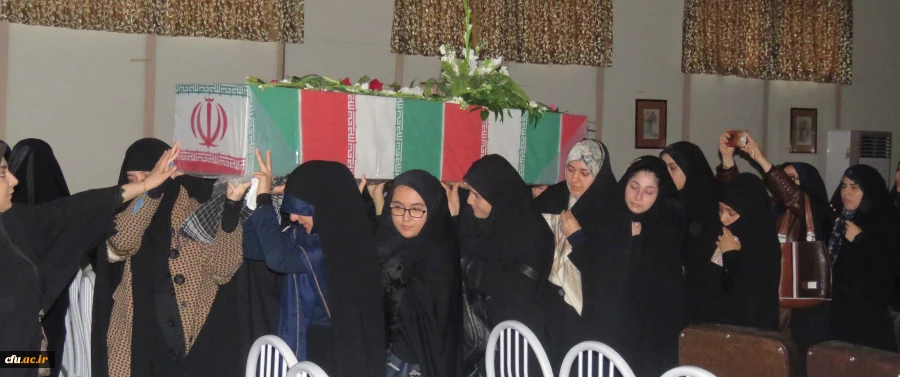 در شب شهادت حضرت فاطمه زهرا (س) برگزار شد:

مراسم وداع با پیکر دو شهید گمنام دفاع مقدس 9