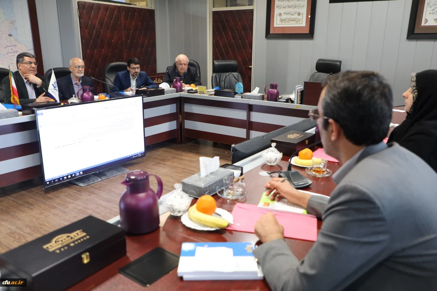 نشست هیأت تحریریه فصلنامه علمی پژوهشی مطالعات آموزشی و آموزشگاهی 3